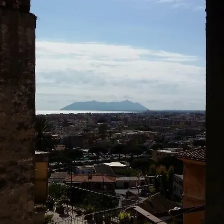 Torrione San Lorenzo Apartment Terracina